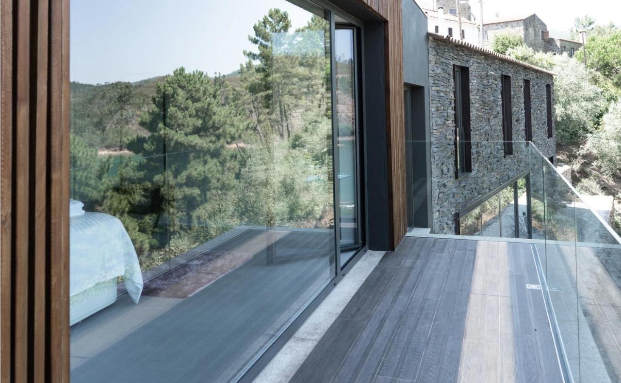 Zab Living Bed and Breakfast Vila de Rei Buitenkant foto