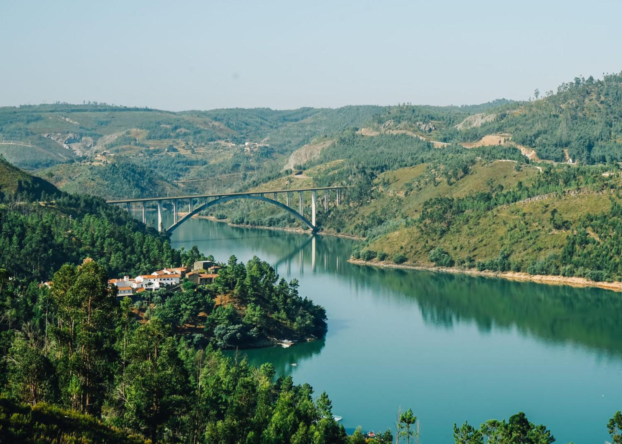 Zab Living Bed and Breakfast Vila de Rei Buitenkant foto
